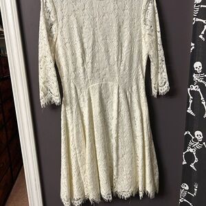 Ivory Lace Sleeve Wedding Dress